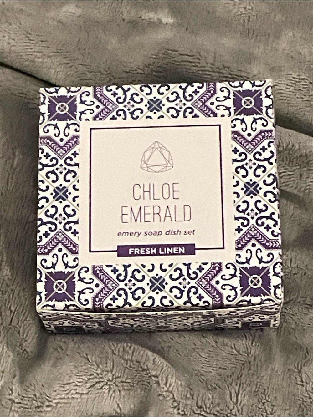 Chloe Emerald Emery Soap Dish Set - Fresh Linen - Purple & White